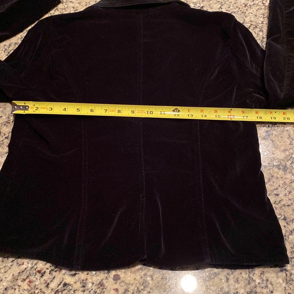 21:08 -  AT ⭐️ LAST  Fitted Velvet Like Jacket - Picture 12 of 14